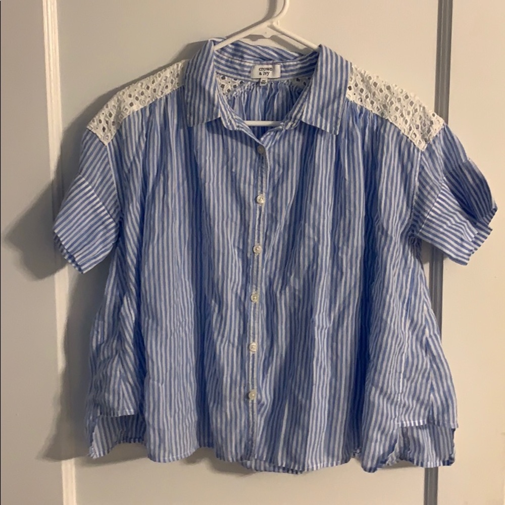 Crown and ivy shirt sleeve striped lace blouse